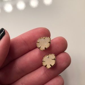 Kendra Scott Tessa Gold Stud Earrings in Iridescent Drusy